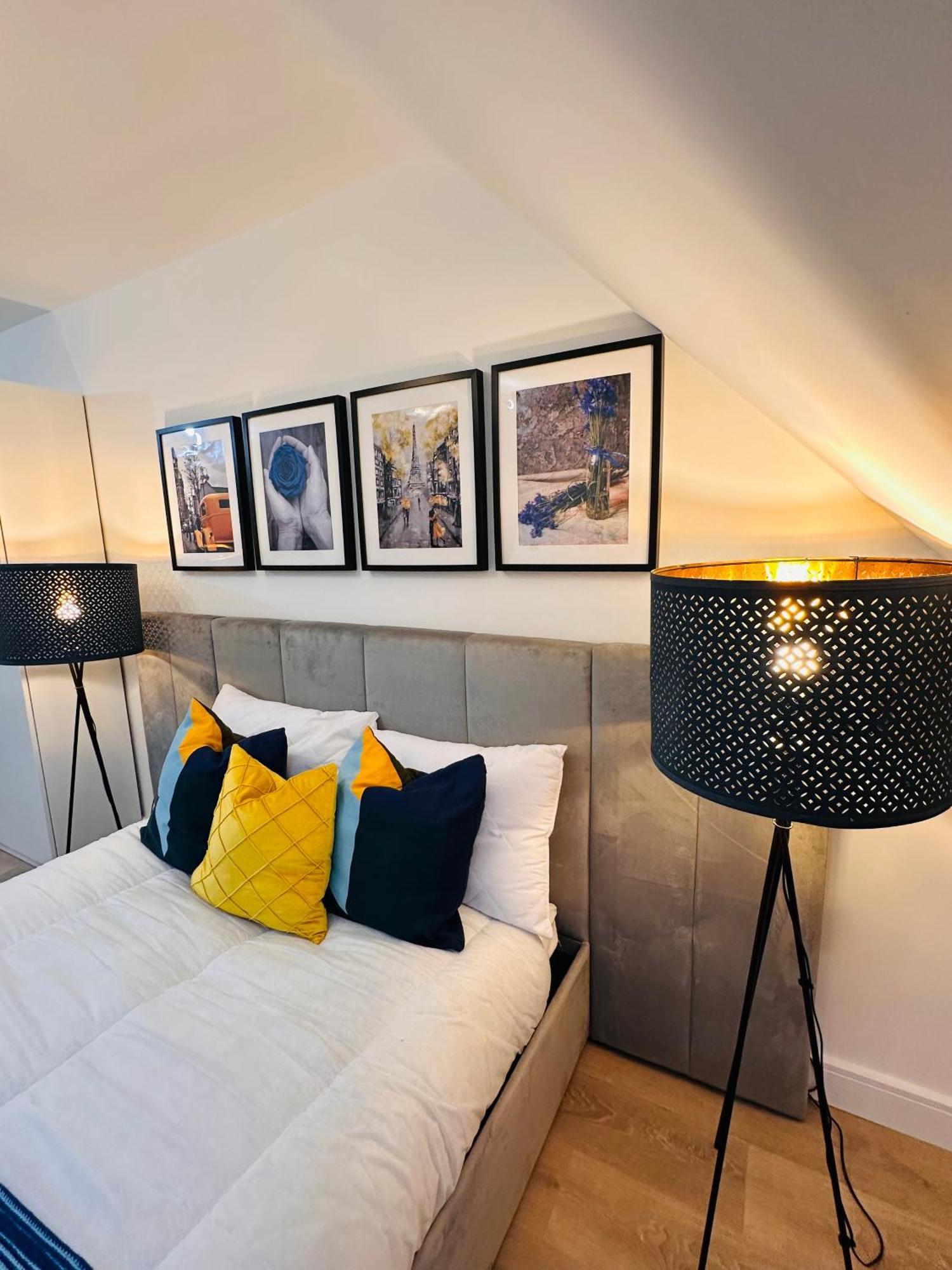 R1 - Luxury Self-contained Near Qe Hospital Birmingham
